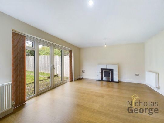 4 bedroom house to rent - Photo 1