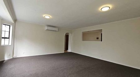 3 McLellan - Photo 2