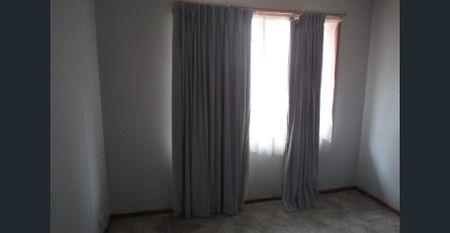 LOW MAINTENANCE UNIT! - Photo 5