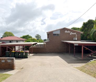 FULLY RENOVATED TOWNHOUSE IN THE HEART OF GLADSTONE CENTRAL! - Photo 3