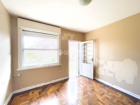 Apartamento com 2 quartos e 92m² para alugar em São João, Porto Alegre. - Photo 4