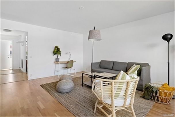 Grundläggaregatan 90 - Foto 1