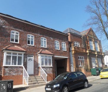 Exeter Road, Birmingham. First Floor four bedroom purpose built flat. - Photo 6