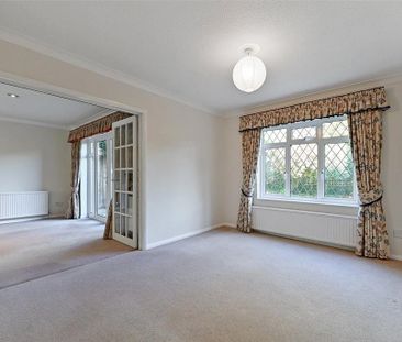 4 bedroom detached house to rent - Photo 2