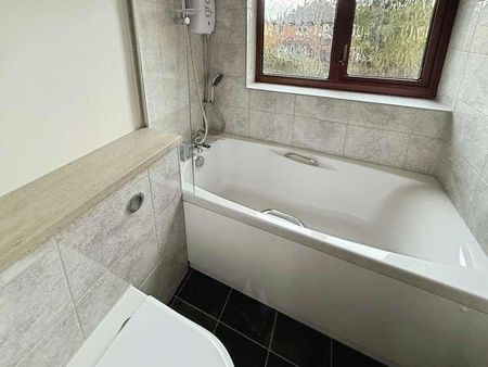 Granville Gardens, Hinckley, LE10 - Photo 3