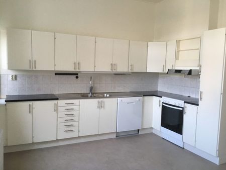 3 rum och kök S:a Järnvägsgatan 11 - Foto 5