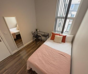 5 bedroom terraced house to rent - Photo 4