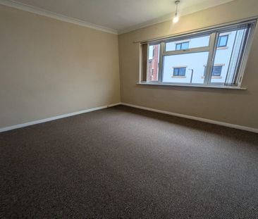 Villa Street, Beeston, NG9 2NY - Photo 1