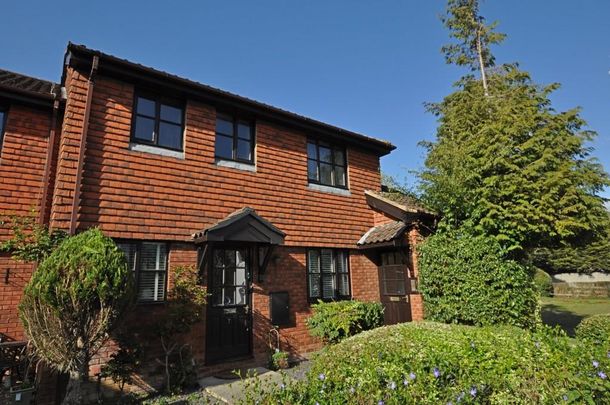 2 bedroom ground floor maisonette to rent - Photo 1