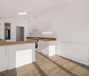 Flanchford Road, Reigate, RH2 - Photo 4