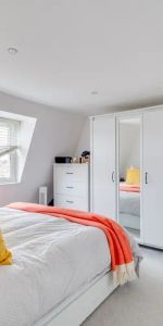 2 bedroom flat in Fulham - Photo 3