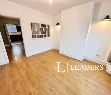 2 bedroom house to rent Cromer Road, Stoke-on-Trent, ST1 - Photo 2