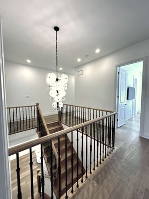 For Lease - 30 Mapleton Street, Richmond Hill, Ontario - Photo 1