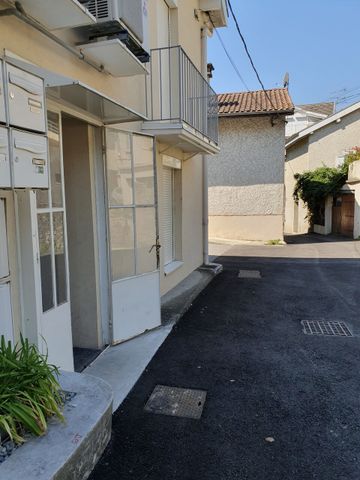 Location Appartement 2 pièces 29m² LA TRONCHE 38700 - Photo 3