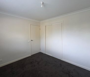 WELL PRESENTED TWO BEDROOM FRONT FACING UNIT! - Photo 5