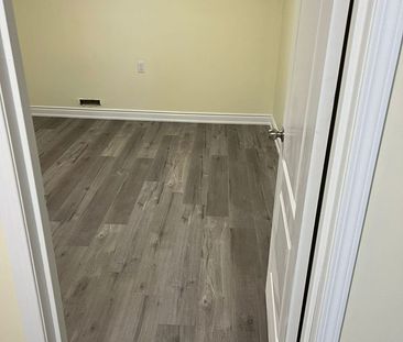 For Lease - 10 Sandmere Avenue, Brampton, Ontario - Photo 6