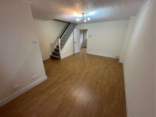 Slough, Berkshire, SL1 - Photo 1