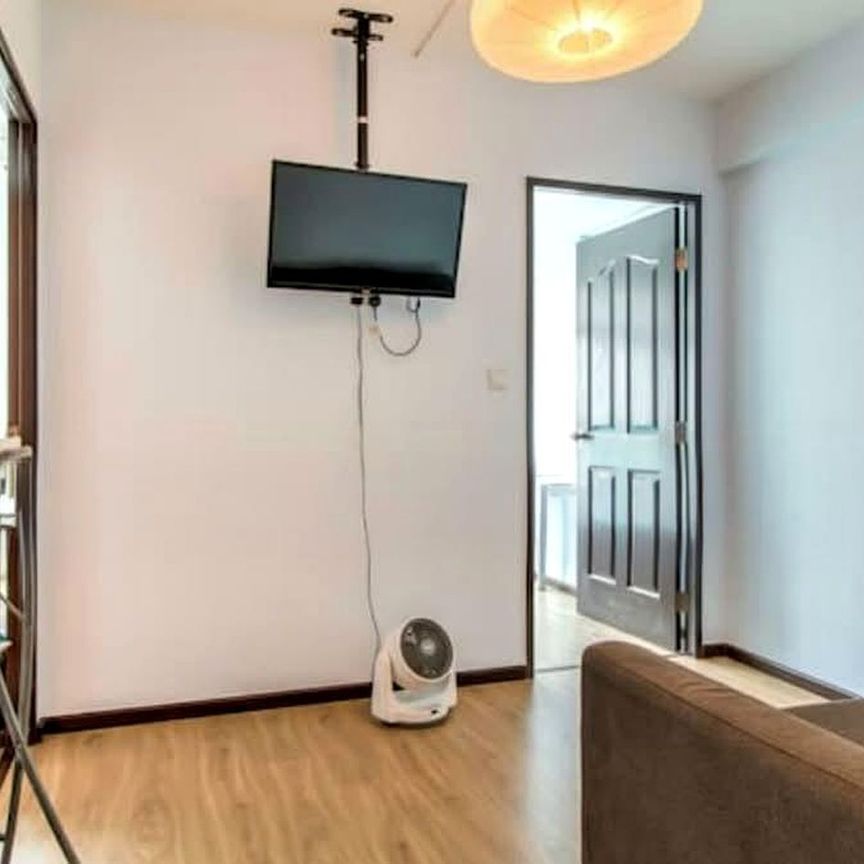Blk 210C Punggol Crest (Punggol), HDB 2 Rooms - For Rent - Photo 1