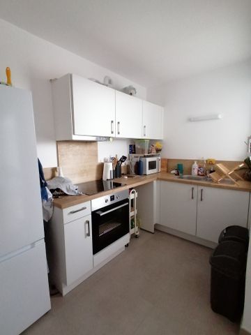 Location Appartement 2 pièces 50m² MONTAIGU VENDEE 85600 - Photo 3