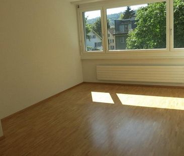 Schöne 4.5 Zimmer Wohnung in Schwamedingen - Foto 4
