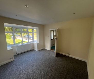 Saunders Lane, Woking - Photo 4
