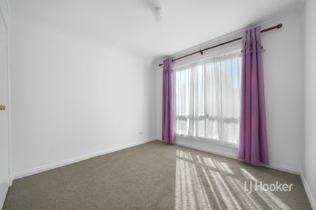 1 Maron Close, Seabrook VIC, Belconnen - Photo 3