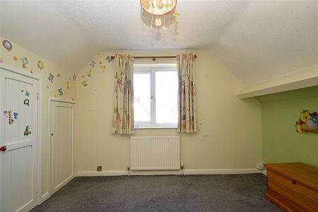 4 bed semi-detached bungalow to rent in Scalby Road, Scarborough, YO13 - Photo 4