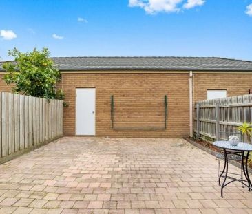 Location Location! - Photo 5