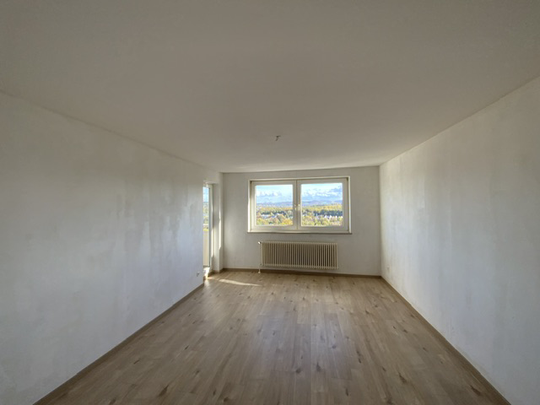Mit Aufzug! Toller Ausblick vom Obsthof aus! Helle 2-Zimmer-Wohnung in Menden Am Obsthof - Foto 1