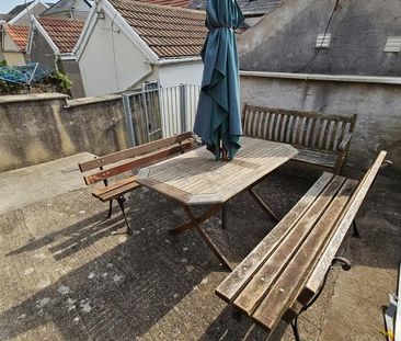 4 bedroom house share to rent - Photo 3