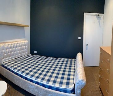 13 Bedroom Student Home – Glynrhondda Street - Photo 3