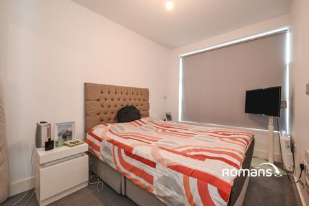 2 bedroom apartment to rent - Photo 4