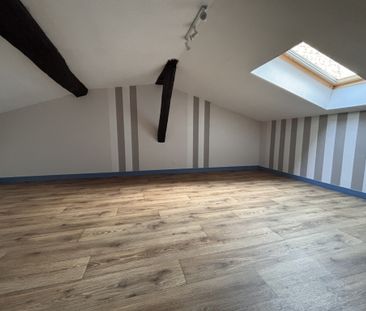 Location Appartement 3 pièces 68m² CHARLIEU 42190 - Photo 4