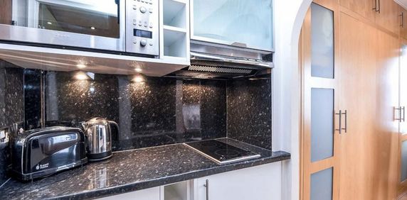 Studio to rent - Photo 2