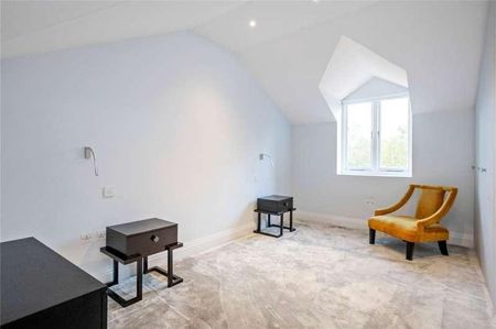 Crestbay, Lancaster Avenue, Hadley Wood, Hertfordshire, EN4 - Photo 5