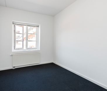 skøn 3-værelses lejlighed til fælles tagterrasse - Photo 3