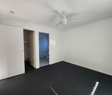 38 Piccadilly Street Bellmere - Photo 3