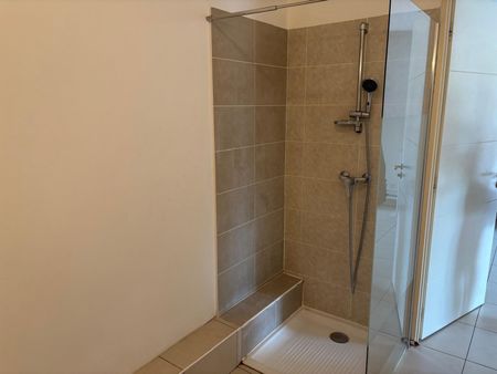 Location Appartement 2 pièces 37m² MONTPELLIER 34070 - Photo 3