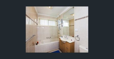 2/10 Northgate Street, Pascoe Vale, Vic 3044 - Photo 2