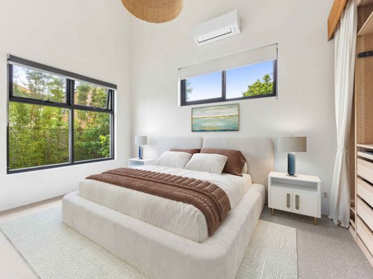Industrial Elegance Meets Family Functionality in North Bondi - Photo 1