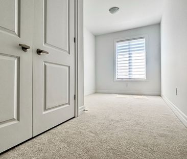 For Lease - 712 Newlove Street, Innisfil, Ontario - Photo 3