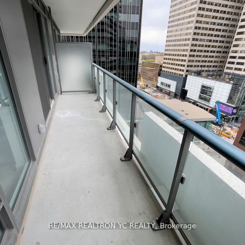 For Lease - 2221 Yonge Street Unit# 1010, Toronto, Ontario - Photo 1