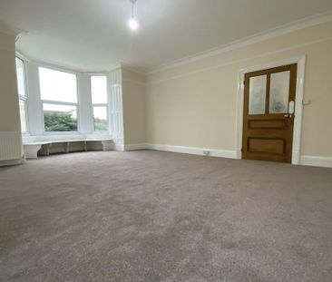 3 bedroom apartment to rent - Photo 4