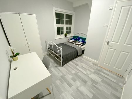 Room in a Shared House, Date Street, SE17 - Photo 5
