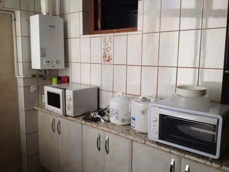 Calle Diego de Almaguer, Málaga, Andalusia 29006 - Photo 2