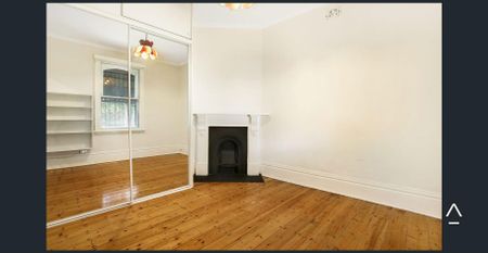 Charming Two-Bedroom Home in the Heart of Marrickville - Photo 2