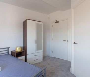 4 bedroom apartment to rent - Photo 4