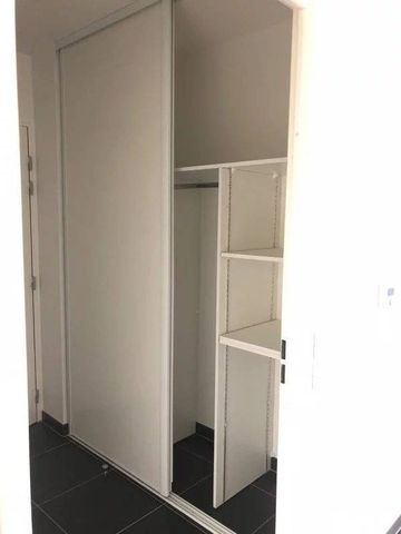 Grand F2 de 50,95 m² à 15 minutes gare - Photo 2