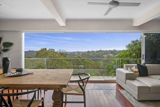 Luxury home - semi detached self contained area for rent - Photo 1