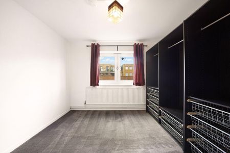 3 bedroom flat to rent - Photo 5